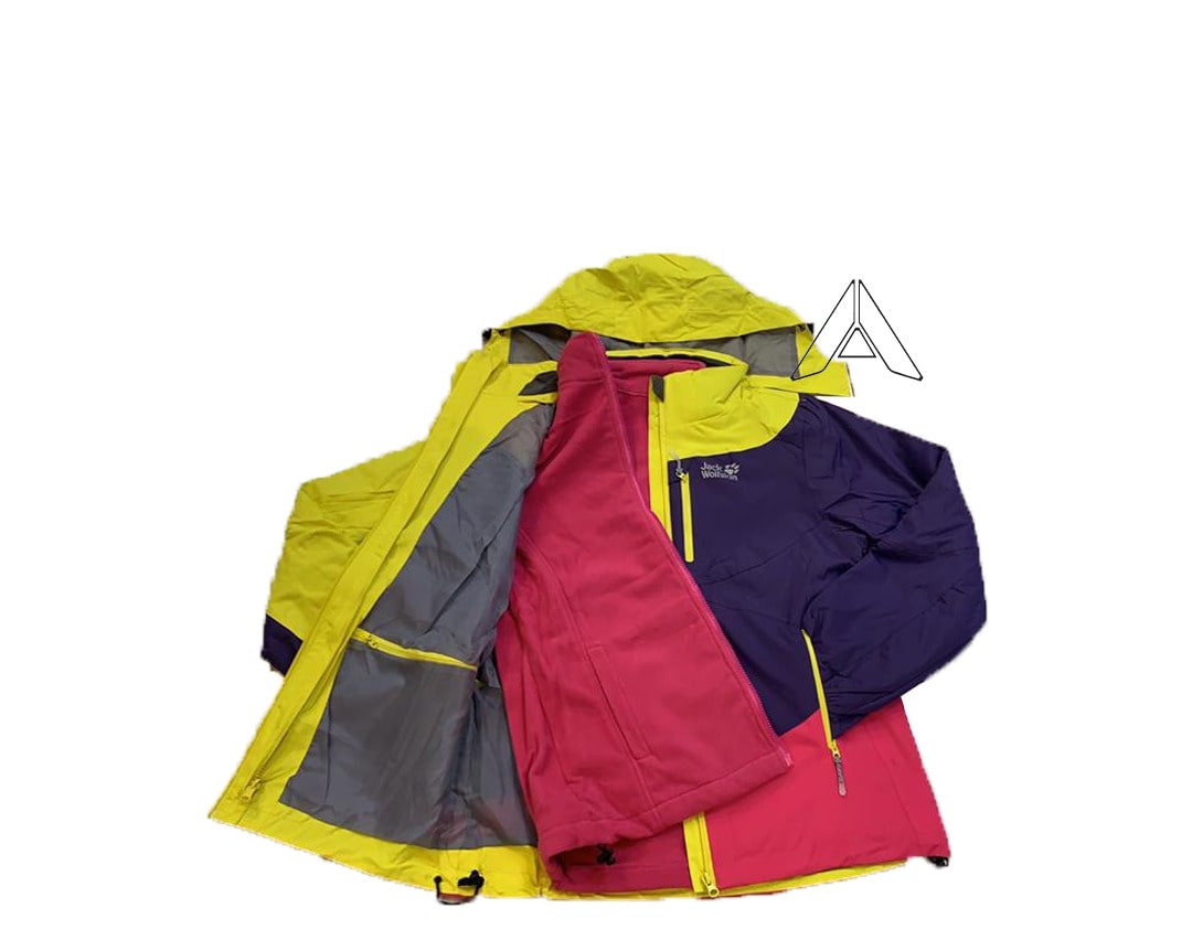 کاپشن jackwolfskin فروشگاه ورزشی پرسپولیس گوهردشت کرج