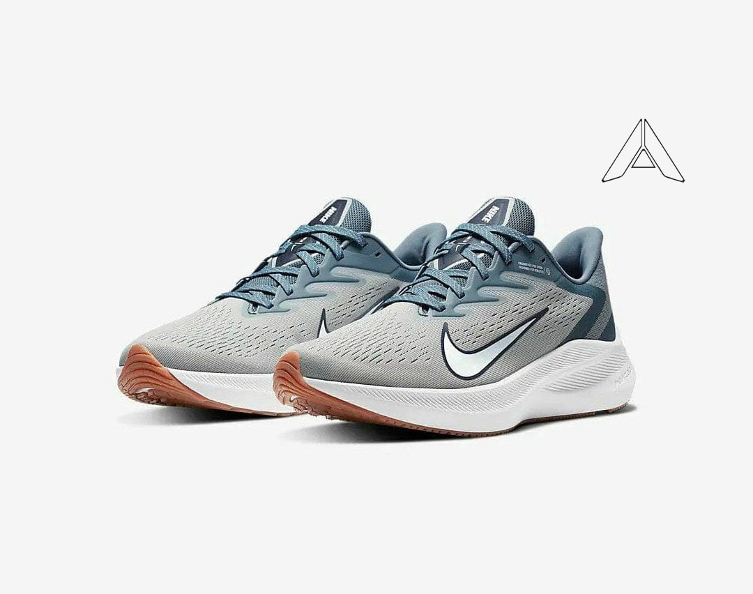 کتانی ورزشی nike فروشگاه ورزشی پرسپولیس گوهردشت کرج